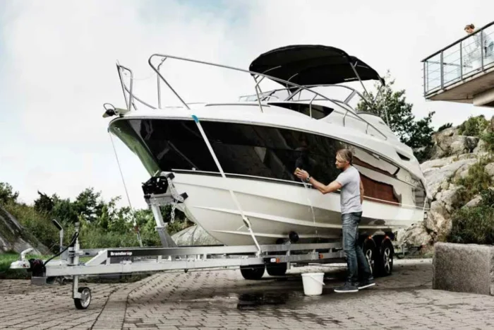 BRENDERUP 8,7 m / 30 pieds. Porte de bateau